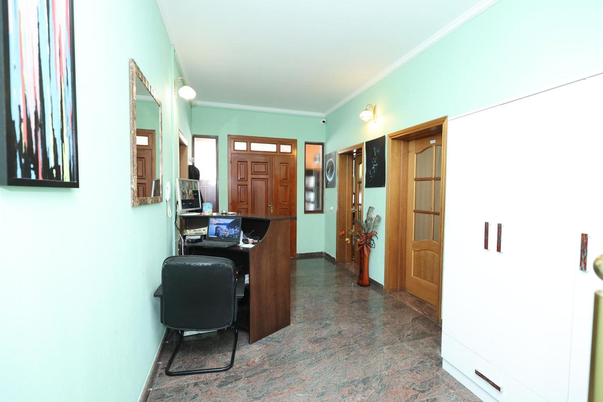 Hostel Osho Tiranë Luaran gambar