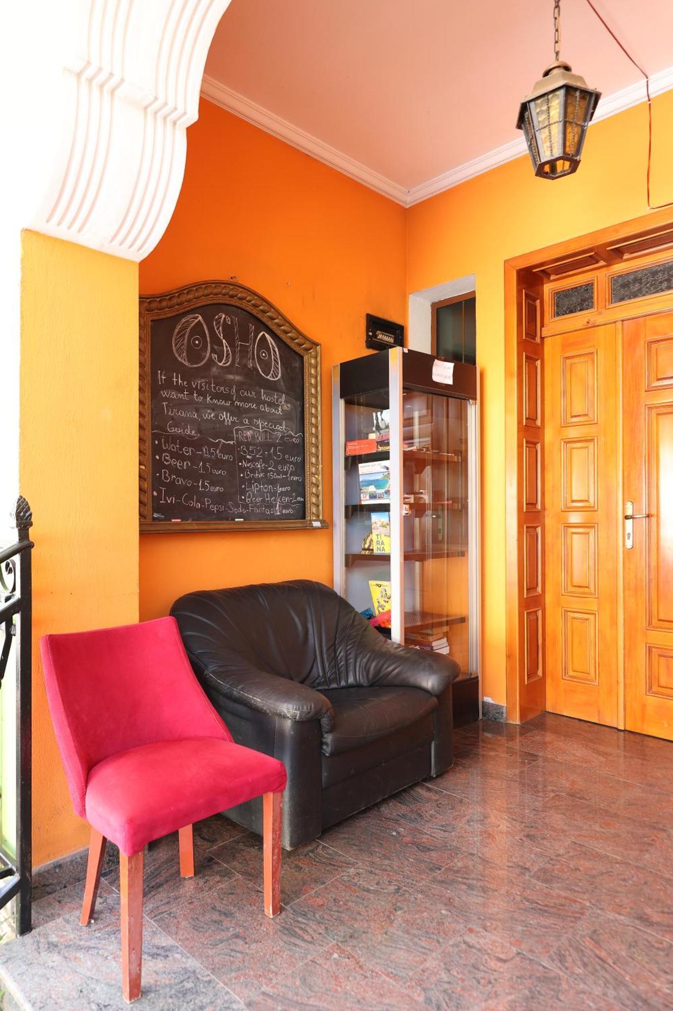 Hostel Osho Tiranë Luaran gambar