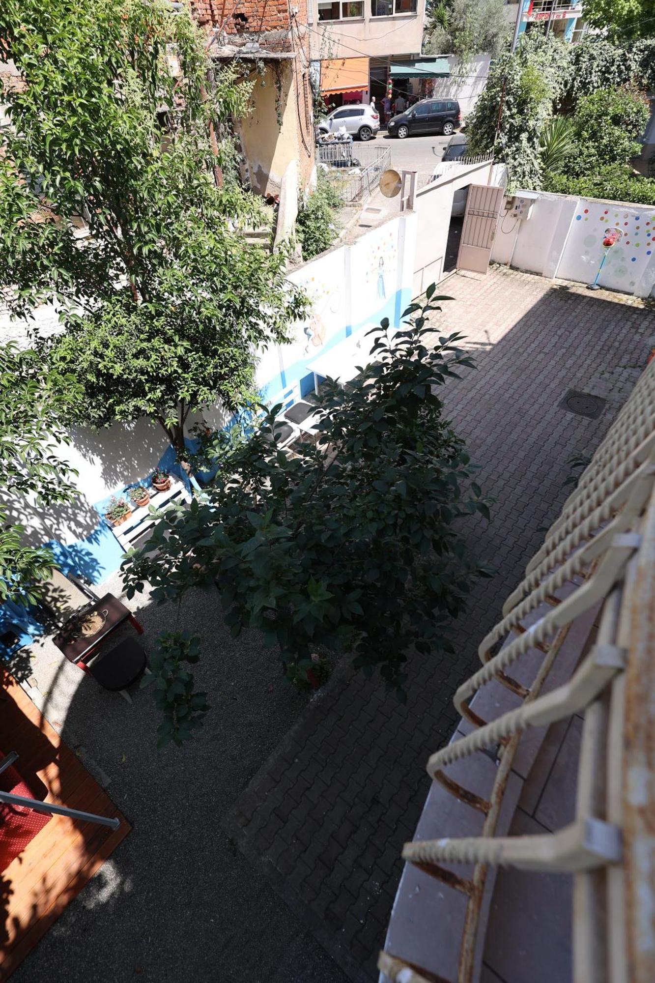 Hostel Osho Tiranë Luaran gambar