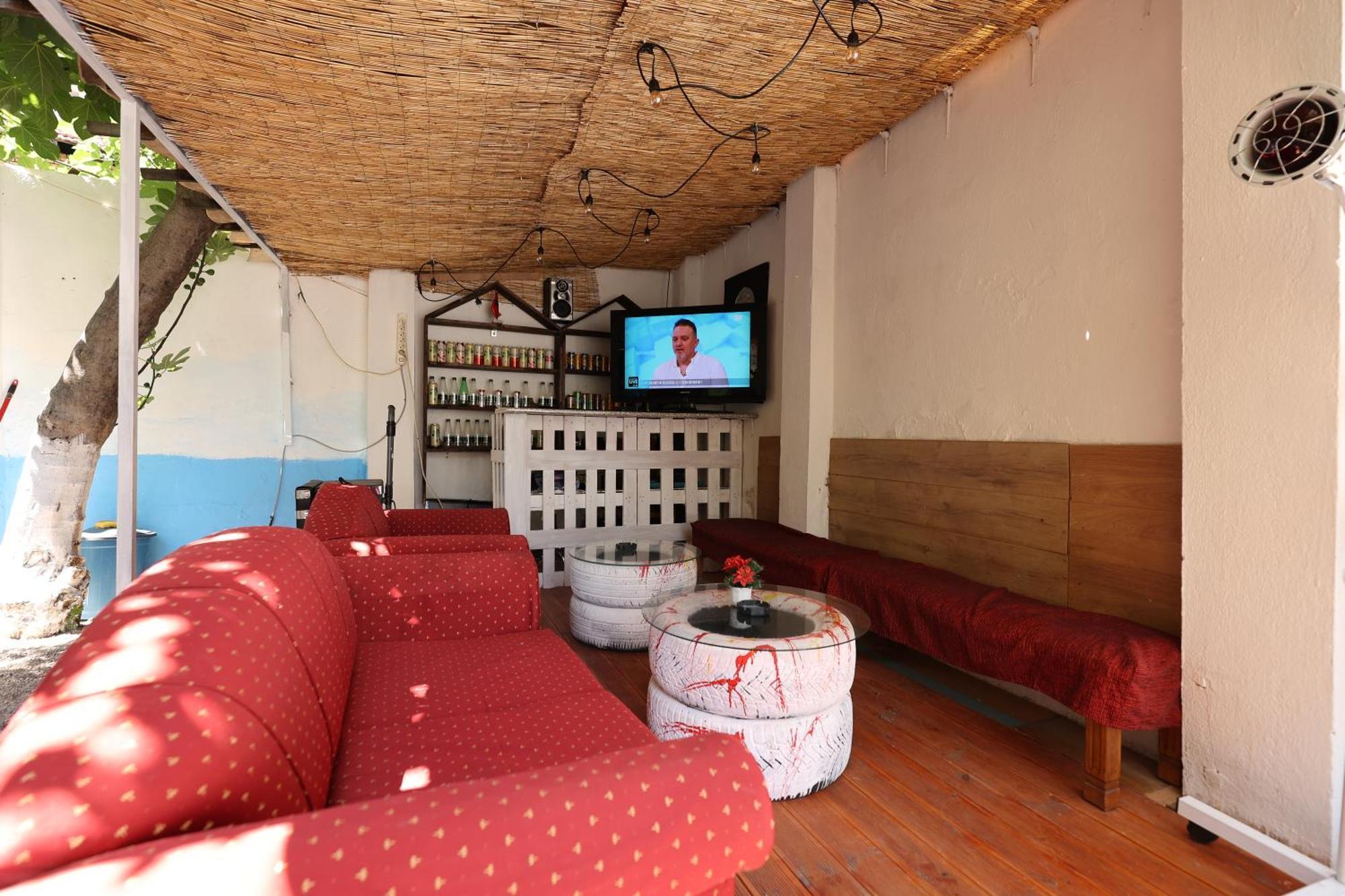 Hostel Osho Tiranë Luaran gambar