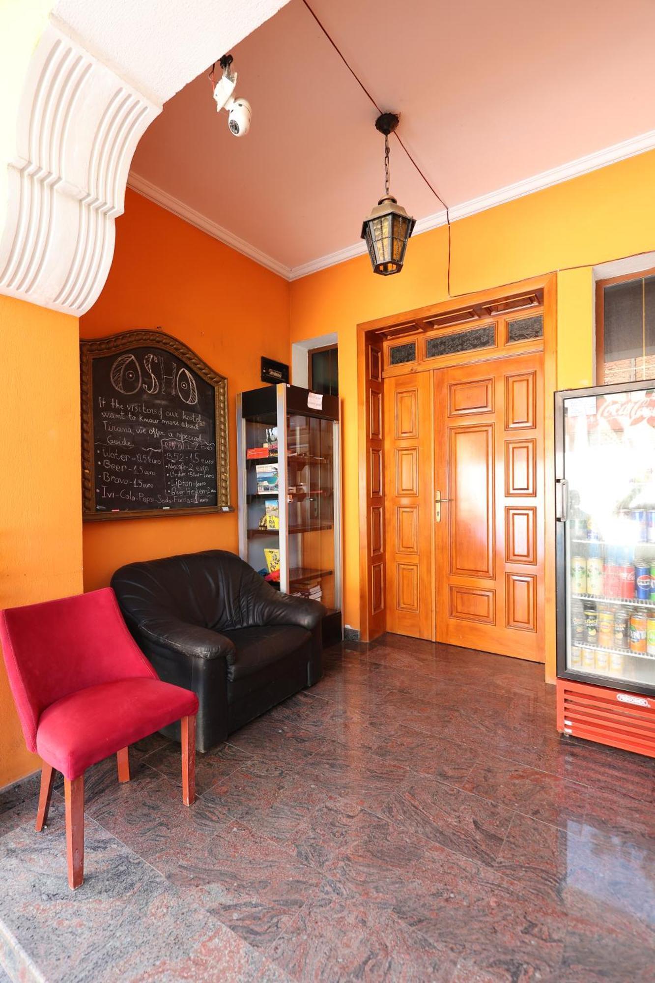 Hostel Osho Tiranë Luaran gambar
