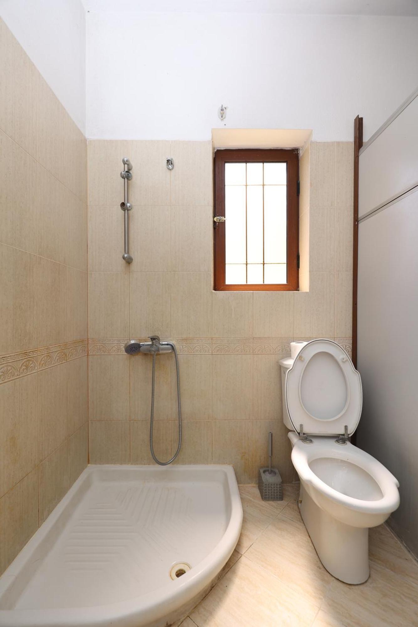 Hostel Osho Tiranë Luaran gambar