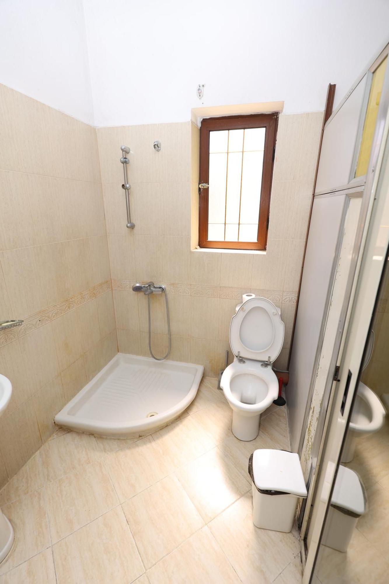 Hostel Osho Tiranë Luaran gambar