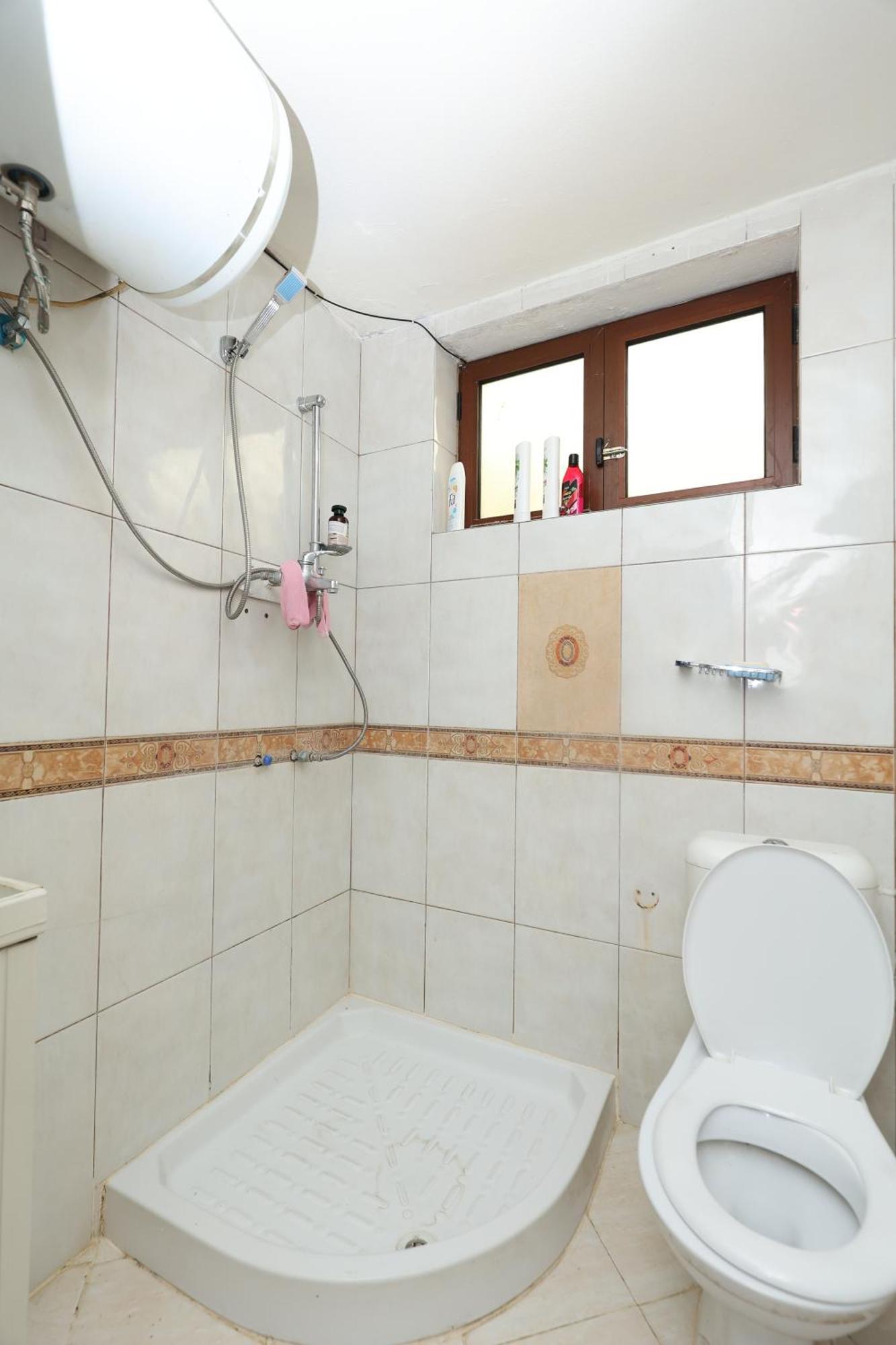 Hostel Osho Tiranë Luaran gambar